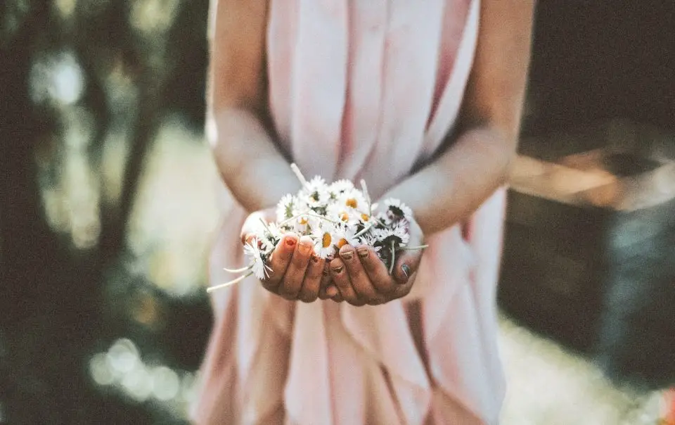 Learn how to unblock Fallopian tubes naturally with diet and lifestyle changes.